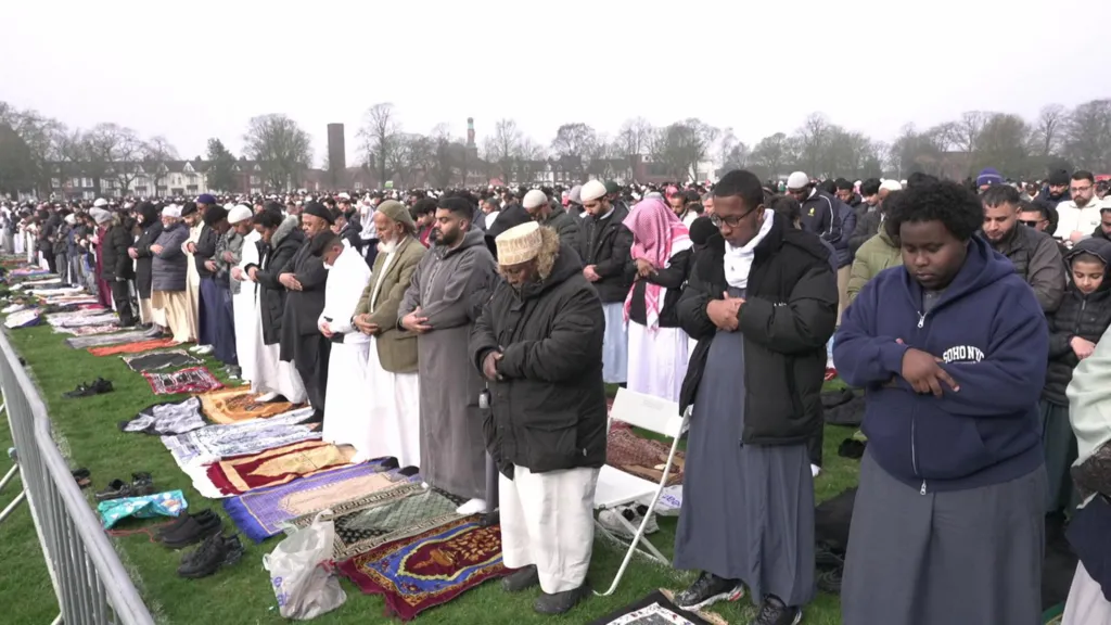 bbc.com Kisah di Balik Perayaan Idul Fitri Terbesar Eropa di Birmingham