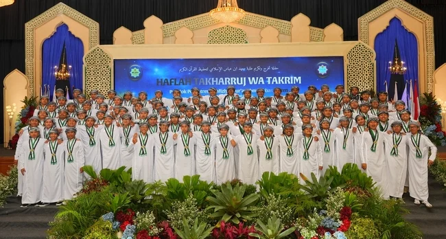 Perjuangan 549 Wisudawan Huffadz PPTQ Ibnu Abbas Klaten