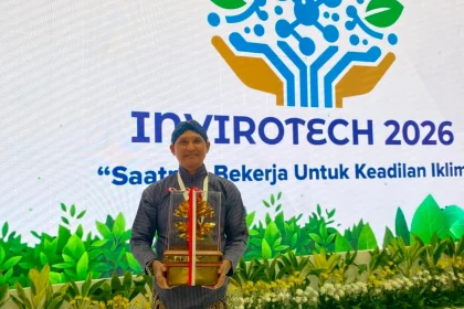 Kader Muhammadiyah Ananto Isworo Terima Kalpataru 2026
